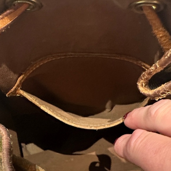 Louis Vuitton Monogram Montsouris MM Backpack - Picture 11 of 13